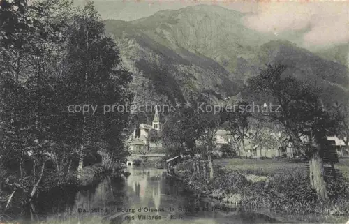 AK / Ansichtskarte Le Bourg-d Oisans GRENOBLE 38 Isere Rive Montagne-des-Villards Kirchturm Fluss Baeume Bergdorf Dauphiné