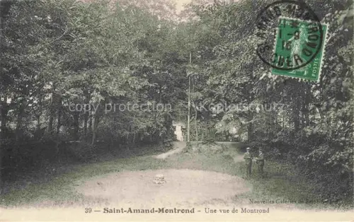 AK / Ansichtskarte Saint-Amand-Montrond Saint-Amand-Mont-Rond 18 Cher Waldweg Weg Baeume Wald Personen Montrond