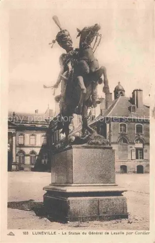AK / Ansichtskarte LUNEVILLE 54 Meurthe-et-Moselle Statue-du-General-de-Lasalle Cordier Reiterstatue Denkmal Place-Leopold Gebaeude
