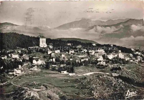 AK / Ansichtskarte Font-Romeu-Odeillo-Via PRADES 66 Pyrenees-Orientales Vue-générale Station-d Été-et-d Hiver Canigou Hotel Gebaeude Berge Wald Skistation