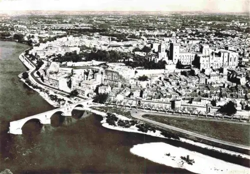 AK / Ansichtskarte AVIGNON 84 Vaucluse Palais-des-Papes Pont-Saint-Bénézet Rhône Stadtmauer Kathedrale Altstadt