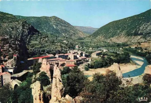 AK / Ansichtskarte NYONS 26 Drome Tal Fluss Eygues Bruecke Felsen Dorf Huegel Panorama