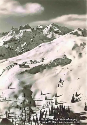 AK / Ansichtskarte ST WOLFGANG  Wolfgangsee Oberoesterreich AT Wolfgangsee Falkenstein See Bergpanorama Salzkammergut Dorf Wiesen