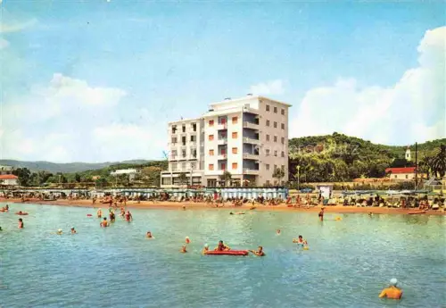 AK / Ansichtskarte SAN BARTOLOMEO AL MARE Diano Marina Imperia Liguria IT Hotel-Stella-Maris Strand Meer Badegaeste Riviera-dei-fiori Imperia