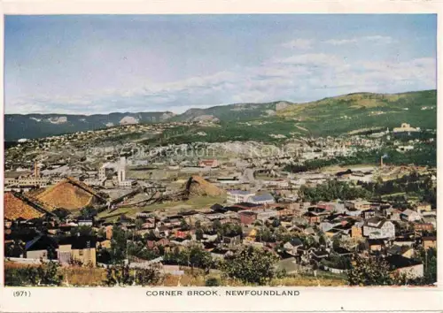 AK / Ansichtskarte Corner Brook Newfoundland Canada Panorama Papierfabrik Bowater Industriestadt Bay-of-Islands Berge Huegel Ortschaft