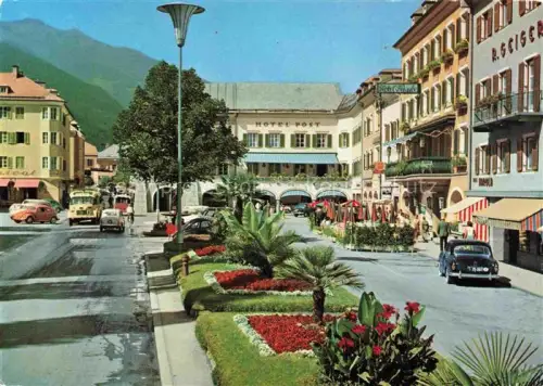 AK / Ansichtskarte LIENZ  Tirol AT Stadtplatz Hotel-Post R-Geiger Palme Blumenanlage Autos Berge