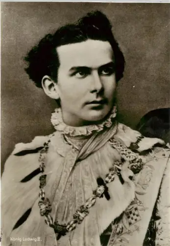 AK / Ansichtskarte Ludwig II Koenig von Bayern (1845-1886) Ludwig-II Koenig-Bayern Portrait Orden Kroenungsmantel Fuessen