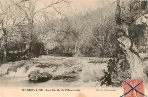 AK / Ansichtskarte Roquevaire 13 Bouches-du-Rhone Huveaune Fluss Wasserfall Baeume Felsen Mann Hund