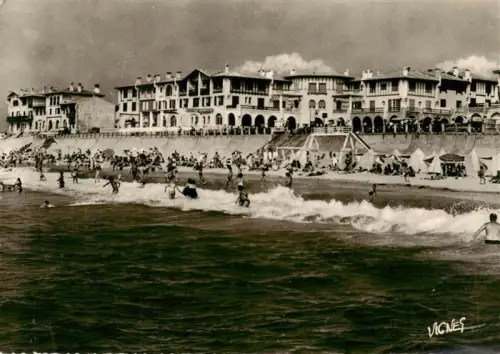 AK / Ansichtskarte Hossegor Soorts-Hossegor DAX 40 Landes Vue-de-la-Plage Strand Badegaeste Wellen Strandkabinen Villen Atlantik Pays-Basque