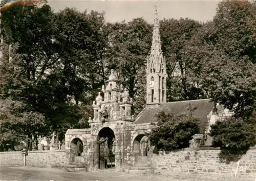 AK / Ansichtskarte Argol 29 Finistere Église-paroissiale Arc-de-triomphe Friedhof Kirchturm Bretagne Kalvarienberg Steinmauer