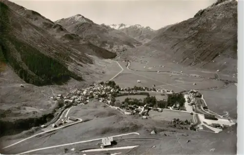 AK / Ansichtskarte Andermatt UR Tal Bergpanorama Ortschaft Wiesen Furkapass Hospental Haeuser Strassen