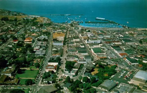 AK / Ansichtskarte Monterey California USA Monterey-Bay Downtown Hafen Yachthafen Innenstadt Luftbild