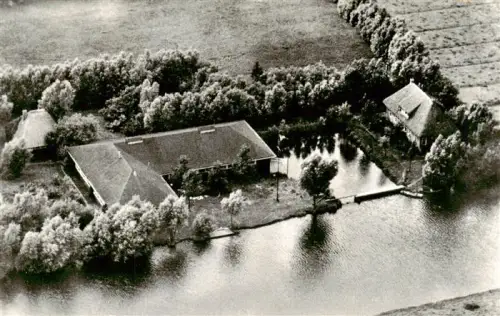 AK / Ansichtskarte Heeg Friesland NL Jeugdherberg It-Beaken Jugendherberge Wasser Baeume Gebaeude Luftbild