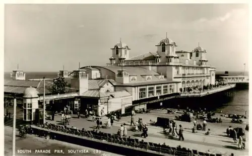 AK / Ansichtskarte SOUTHSEA Portsmouth UK South-Parade-Pier Pier Strandpromenade Meer Passanten Vergnuegungspier