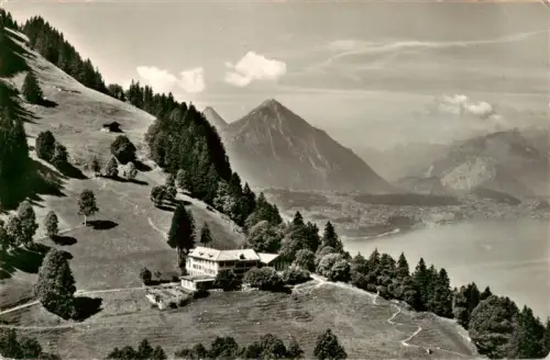 AK / Ansichtskarte Abendberg Ferienheim Thunersee Niesen Alpen Berge See Wald Wiesen Hotel