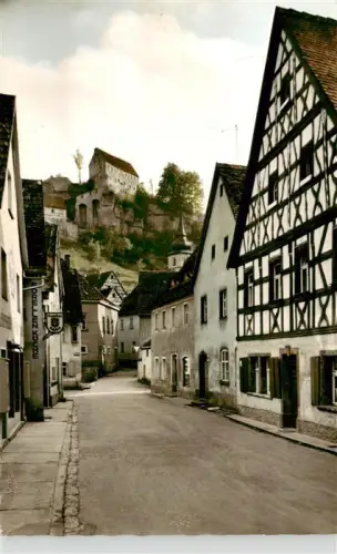 AK / Ansichtskarte Pottenstein Oberfranken Fischergasse Fachwerkhaeuser Burg Fels Luftkurort Strasse Fraenkische-Schweiz