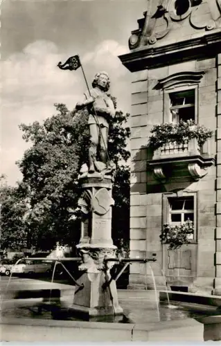 AK / Ansichtskarte Ettlingen KARLSRUHE BW St-Georgs-Brunnen Brunnen Statue Rathaus Schwarzwald Fahne