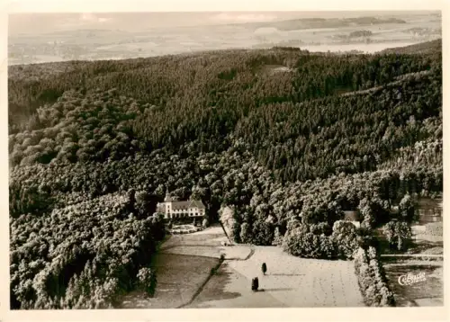 AK / Ansichtskarte Koerbecke Moehnesee Soest NRW Waldhaus-St-Meinolf Moehnesee Wald Erzbistum-Paderborn Luftbild Schloss Bildungsstaette