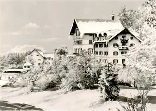 AK / Ansichtskarte Bad Adelholzen Siegsdorf Oberbayern Krankenhaus Winter Schnee Berglandschaft Allgaeu