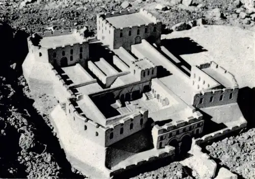 AK / Ansichtskarte Jerusalem  Yerushalayim Israel Forteresse-Antonia Maquette Festungsmodell Turm Innenhof Stadtmodell
