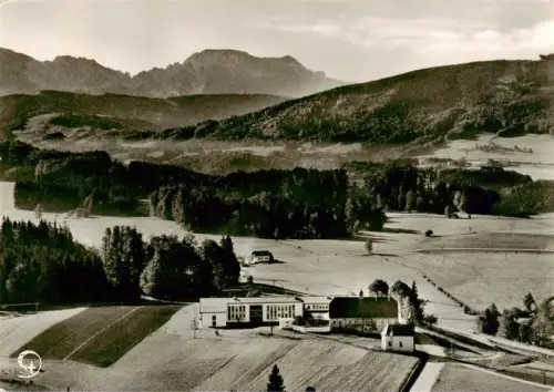 AK / Ansichtskarte Teisendorf Berchtesgadener Land Oberbayern Kolping-Familienferienheim Fliegeraufnahme Felder Berge Staufen Zwiesel Oberbayern Talblick