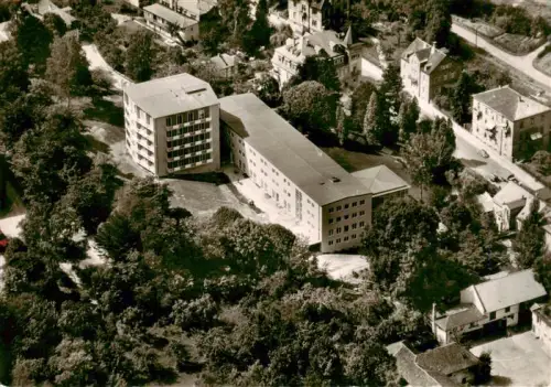 AK / Ansichtskarte Hammelburg Lager Bad Kissingen Bayern Fliegeraufnahme Klinik Hotel Parkanlage Baeume Wohngebiet Kurgebaeude