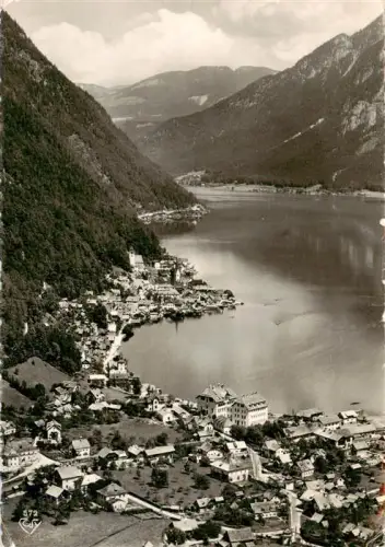 AK / Ansichtskarte Hallstaedtersee Hallstatt Traunviertel Oberoesterreich AT Hallstaettersee Salzkammergut See Berge Ortschaft Alpen
