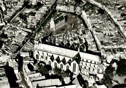 AK / Ansichtskarte GOUDA Zuid-Holland NL St-Janskerk Luftaufnahme Innenstadt Kirche Rathaus Marktplatz