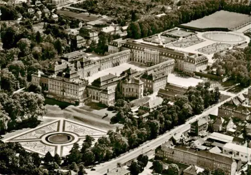 AK / Ansichtskarte LUDWIGSBURG  BW Schloss-Ludwigsburg Barockschloss Gartenschau Bluehendes-Barock Schlosspark Gartenanlage Fliegeraufnahme Luftbild