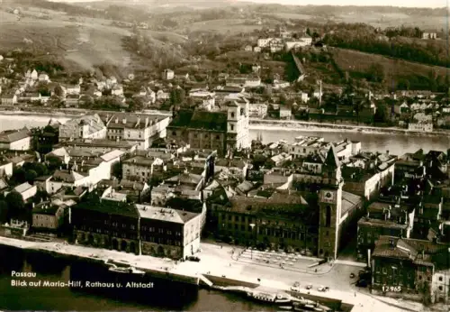 AK / Ansichtskarte PAssAU Bayern Maria-Hilf Rathaus Altstadt Fliegeraufnahme Donau Luftbild Innenstadt