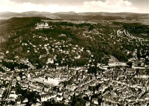 AK / Ansichtskarte Coburg Bayern Veste-Coburg Stadtansicht Fliegeraufnahme Luftbild Burg Innenstadt Wald