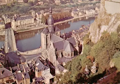 AK / Ansichtskarte Dinant-sur-Meuse Namur Belgie Citadelle Eglise-Notre-Dame Pont Maas Felsen Seilbahn Altstadt Luftbild