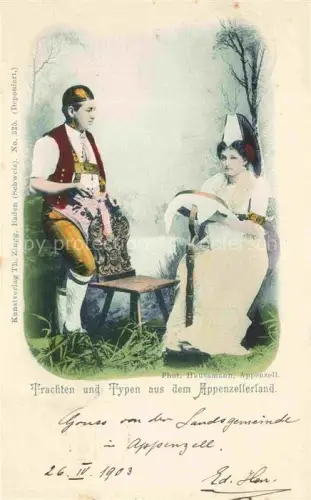 AK / Ansichtskarte Appenzell-Stadt IR Trachten Tracht Mann Frau Appenzellerland Landsgemeinde Schweizer-Tracht Stuhl