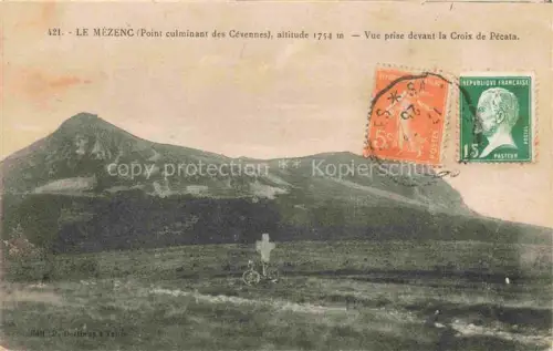 AK / Ansichtskarte Le Mezenc 1756m Les Estables LE PUY 43 Haute-Loire Mezenc Berg Gipfel Croix-de-Pecata Cevennes Hochland Fahrrad Wiese