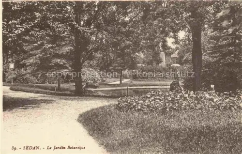 AK / Ansichtskarte SEDAN 08 Ardennes Jardin-Botanique Park Baeume Frau Schirm Weg Teich Gruenflaechen