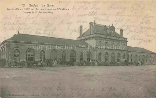 AK / Ansichtskarte SEDAN 08 Ardennes La-Gare Bahnhof Kutsche Pferde Vorplatz Gruenderzeitbau Feldpoststation