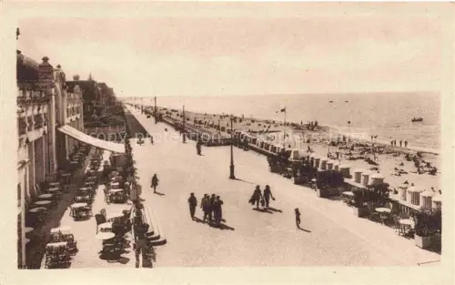 AK / Ansichtskarte CABOURG 14 Calvados Terrasse-des-Anglais Promenade Strand Strandkoerbe Café Passanten Meer