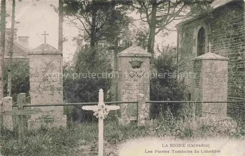 AK / Ansichtskarte La Bigne VIRE 14 Calvados Pierres-Tombales Cimetière Grabsteine Grabkreuz Kapelle Friedhof Baeume