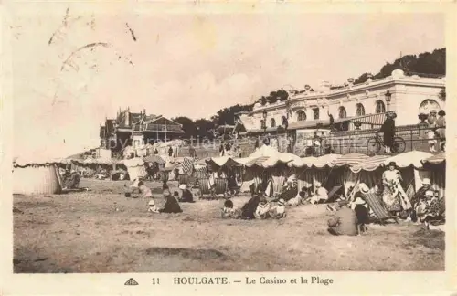 AK / Ansichtskarte HOULGATE Lisieux 14 Calvados Casino Plage Strand Badegaeste Sonnenschirme Strandkoerbe Meer