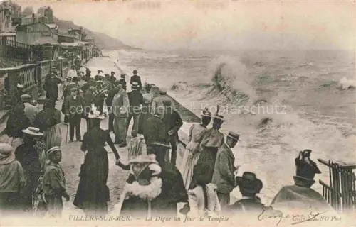 AK / Ansichtskarte VILLERS-SUR-MER Lisieux 14 Calvados Digue Tempête Wellen Menschenmenge Sturm Promenade Spaziergaenger Meer