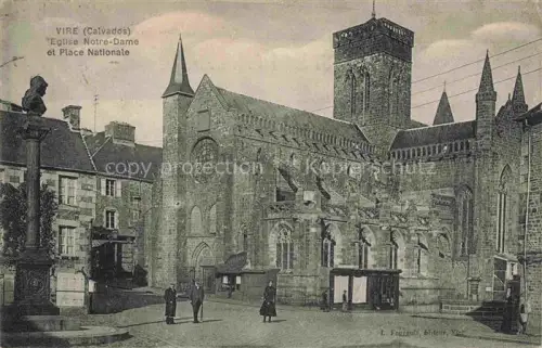 AK / Ansichtskarte VIRE 14 Calvados Église-Notre-Dame Place-Nationale Kirche Platz Passanten Denkmal Rue-de-Lisbonne