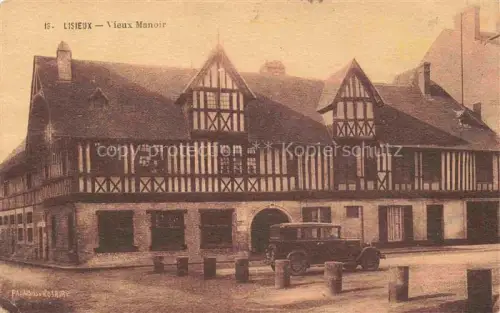 AK / Ansichtskarte LISIEUX 14 Calvados Vieux-Manoir Fachwerk Fachwerkhaus Altbau Auto Strassenszene