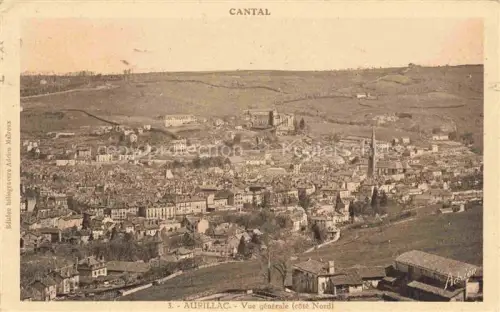 AK / Ansichtskarte AURILLAC 15 Cantal Daecher Kirchturm Kirche Huegel Baeume Felder Altstadt