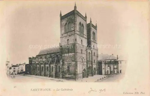 AK / Ansichtskarte SAINT-FLOUR 15 Cantal Kathedrale Kirchturm Gotik Platz Steinbau Fassade