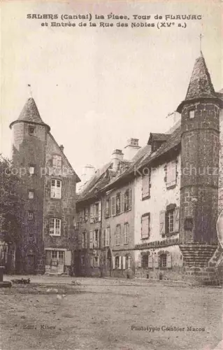 AK / Ansichtskarte Salers Mauriac 15 Cantal Place Tour-de-Flaujac Rue-des-Nobles Turm Mittelalter Platz Fachwerk