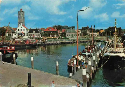 AK / Ansichtskarte West-TERSCHELLING Friesland NL Hafen Wasserturm Fischerboote Hotel Anleger Haeuser Insel