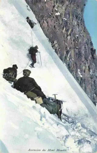 AK / Ansichtskarte Mont Maudit Mont Maudits Chamonix-Mont-Blanc 74 Savoie Mont-Maudit Bergsteiger Besteigung Steilhang Fels Schnee Seil Eispickel