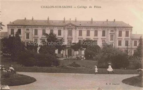 AK / Ansichtskarte CHALON-SUR-SAONE 71 Saone-et-Loire Collège-de-Filles Schulgebaeude Park Garten Kinder Baeume