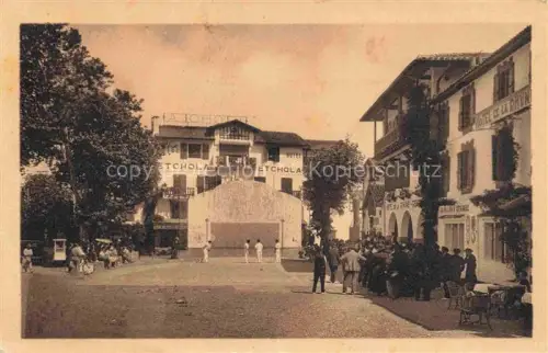 AK / Ansichtskarte Ascain BAYONNE 64 Pyrenees-Atlantiques Fronton-de-Pelote-Basque Hotel-Etchola Hotel-de-la-Rhune Pelota Platz Zuschauer Baskenland