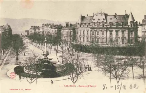 AK / Ansichtskarte VALENCE -SUR-RHONE 26 Drome Boulevard-Bancel Brunnen Boulevard Baeume Stadtpalast Passanten